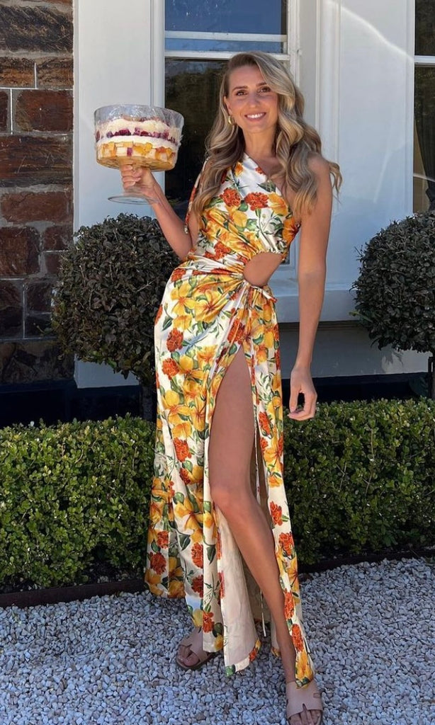 Front of Nour Yarden Floral Maxi Dress for wedding guest dress hire